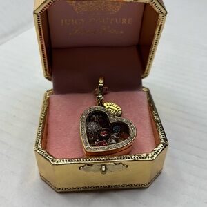 JUICY COUTURE 2011 Limited Edition Box of Chocolates Charm